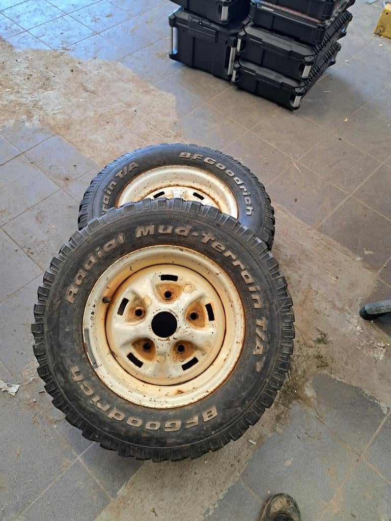 Velgen met mud-terrain banden defender / discovery, Auto-onderdelen, Ophalen, Band(en)