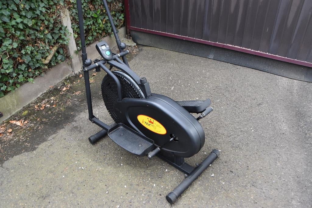 cross trainer ITEK, Sport en Fitness, Ophalen, Benen, Zo goed als nieuw, Crosstrainer
