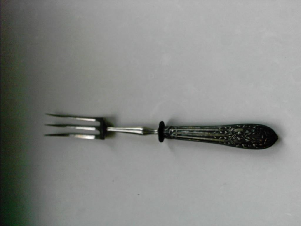 Fourchette à viande ancienne en métal argenté, Enlèvement ou Envoi