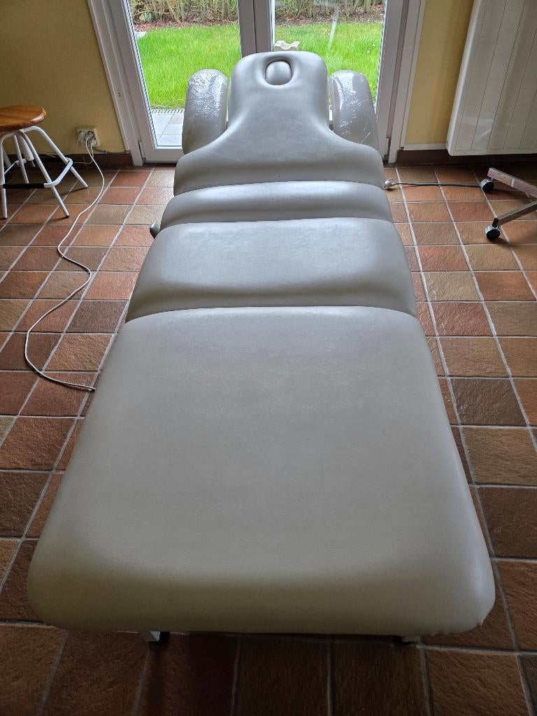 table de massage electrique, Sport en Fitness, Overige Sport en Fitness, Zo goed als nieuw, Ophalen