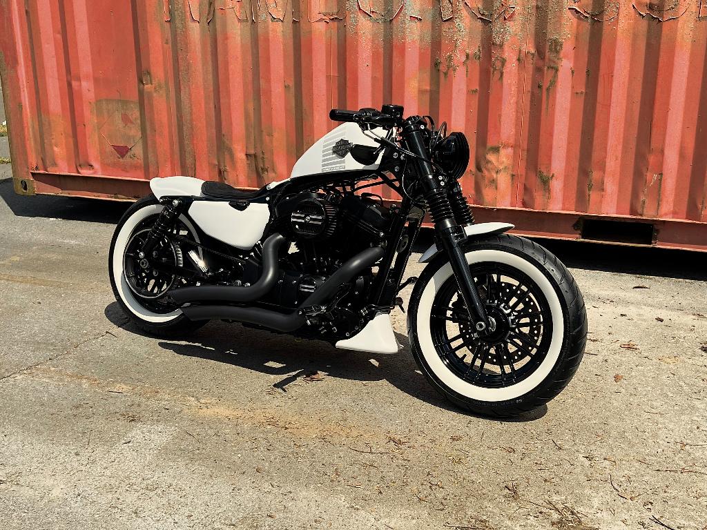 Harley 1200 Forty Eight White Bobber Nieuw EEN VAN ÉÉN!, Motoren, Motoren | Harley-Davidson, Particulier, Overig, meer dan 35 kW
