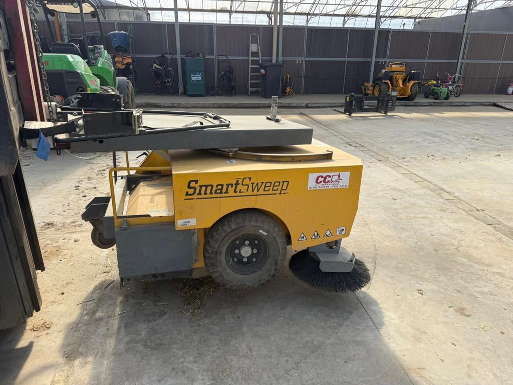 Borstelmachine, veegmachine opraapwagen bladzuiger, Zakelijke goederen, Machines en Bouw | Onderhoud en Reiniging, Ophalen