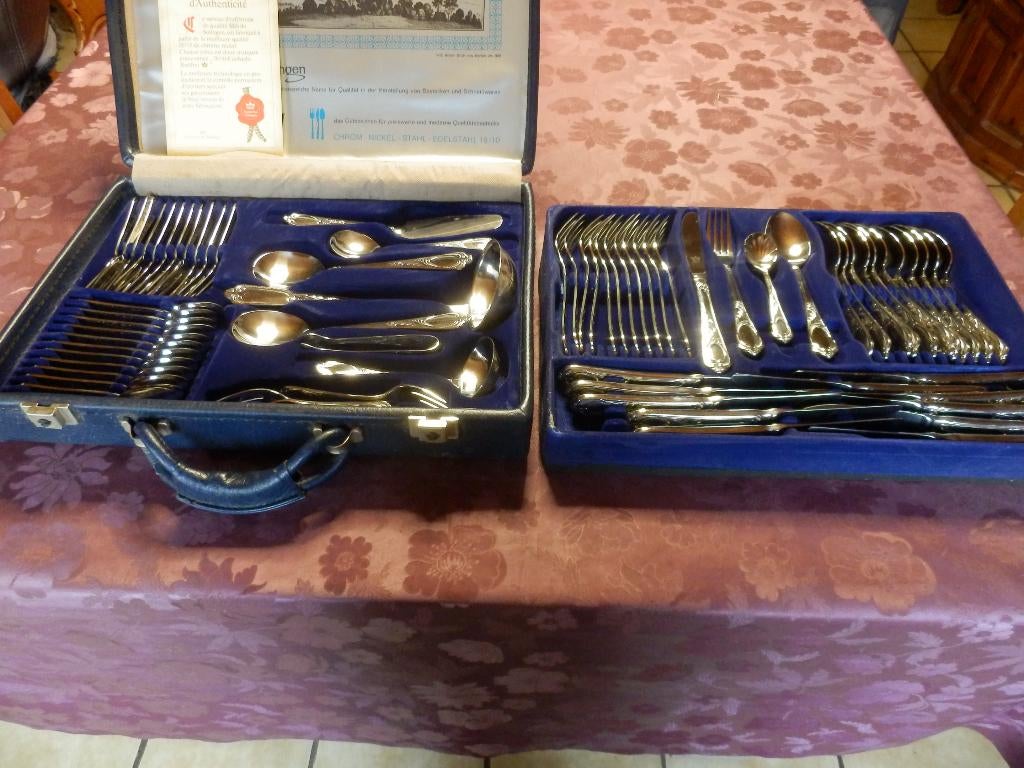 (37) -Ménagère - Rococo / Louis XV de Solingen, Enlèvement ou Envoi, Neuf, Inox ou Chrome, Ensemble de couverts