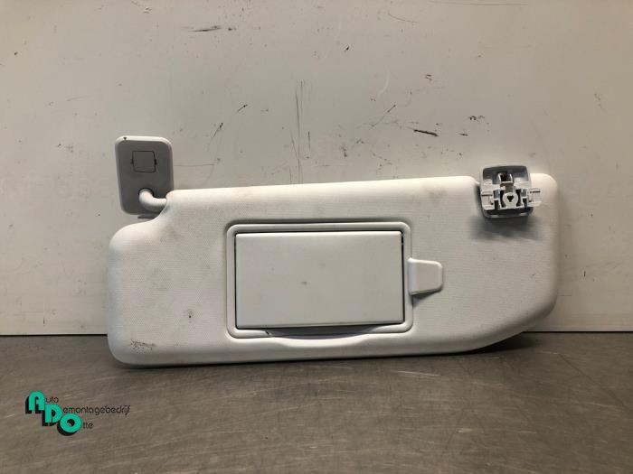 Zonneklep van een Peugeot 208 (208 12-), Gebruikt, -, -, Ophalen of Verzenden