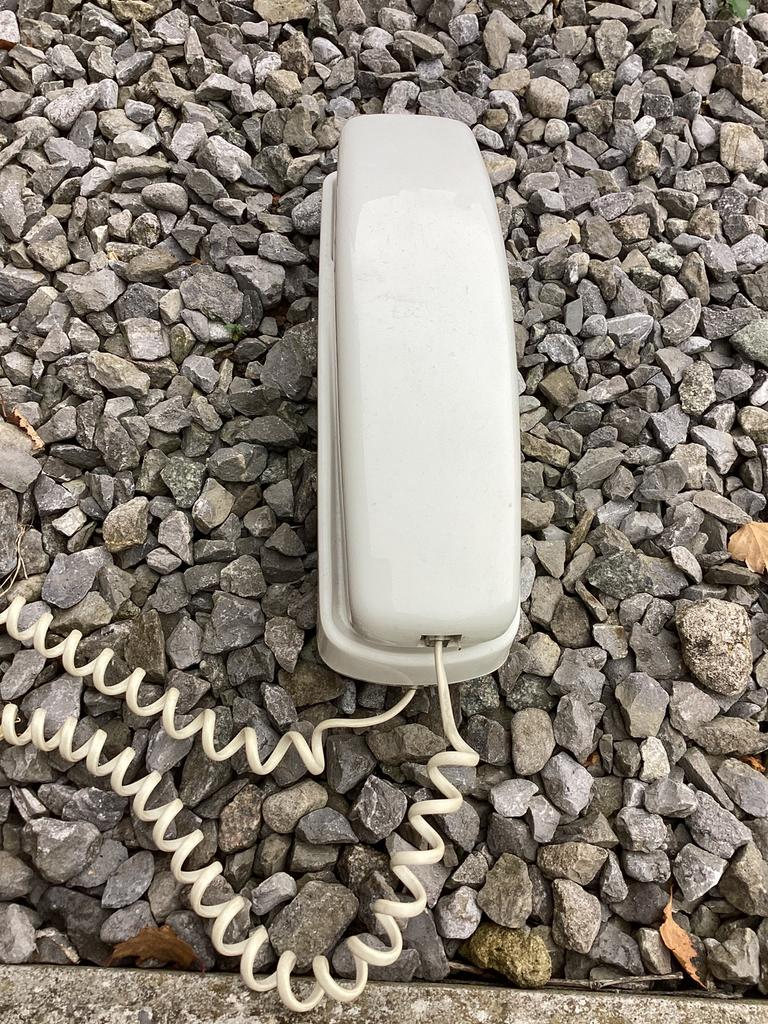 Téléphone fixe, Enlèvement, Utilisé