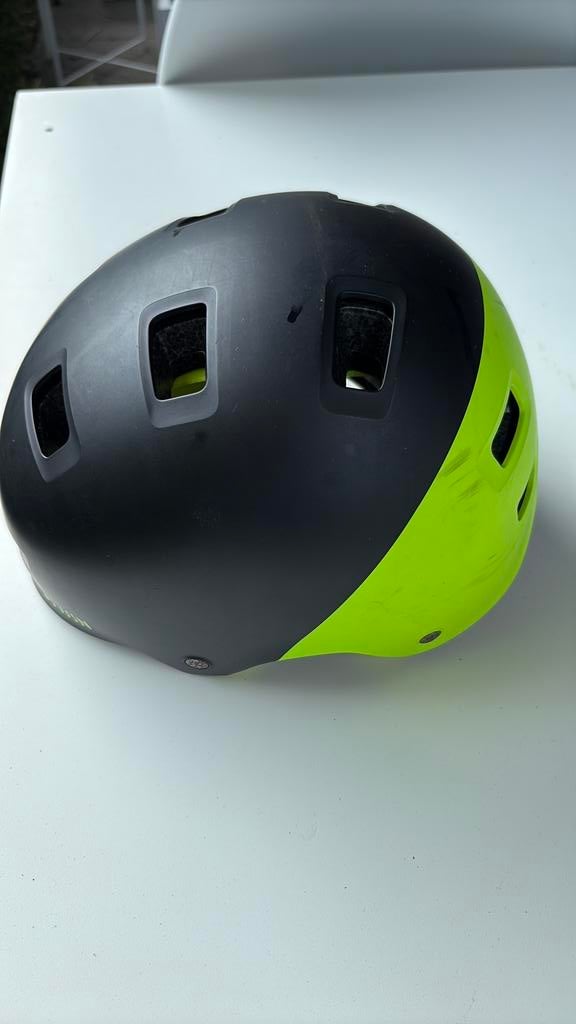 +++ Fietshelm voor kinderen bolvorm 520 fluo +++, Fietsen en Brommers, Fietsaccessoires | Fietshelmen, Gebruikt, M, Ophalen of Verzenden