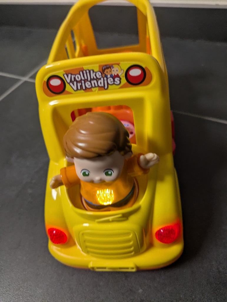 V-tech Vrolijke Vriendjes Avonturenbus, Ophalen, Zo goed als nieuw, 2 tot 4 jaar