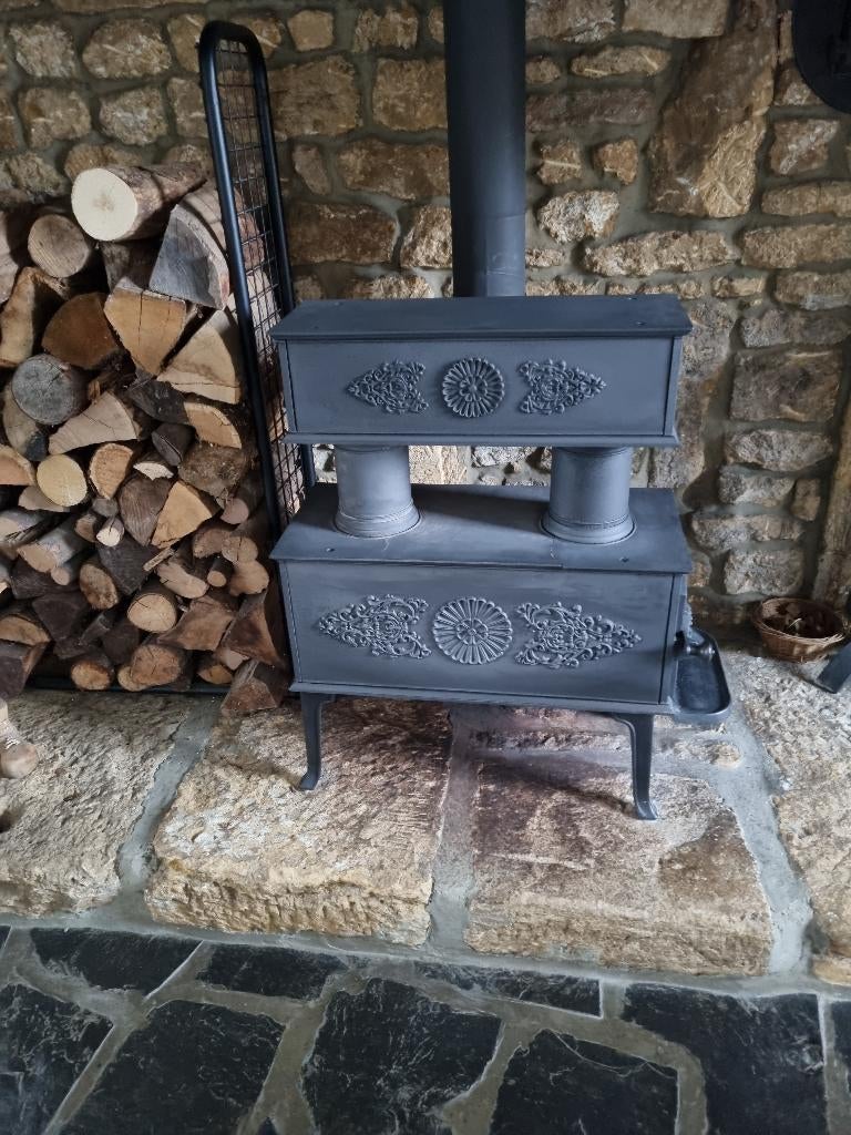 Poêle à bois en fonte, Enlèvement, Utilisé, Bois, Poêle à bois