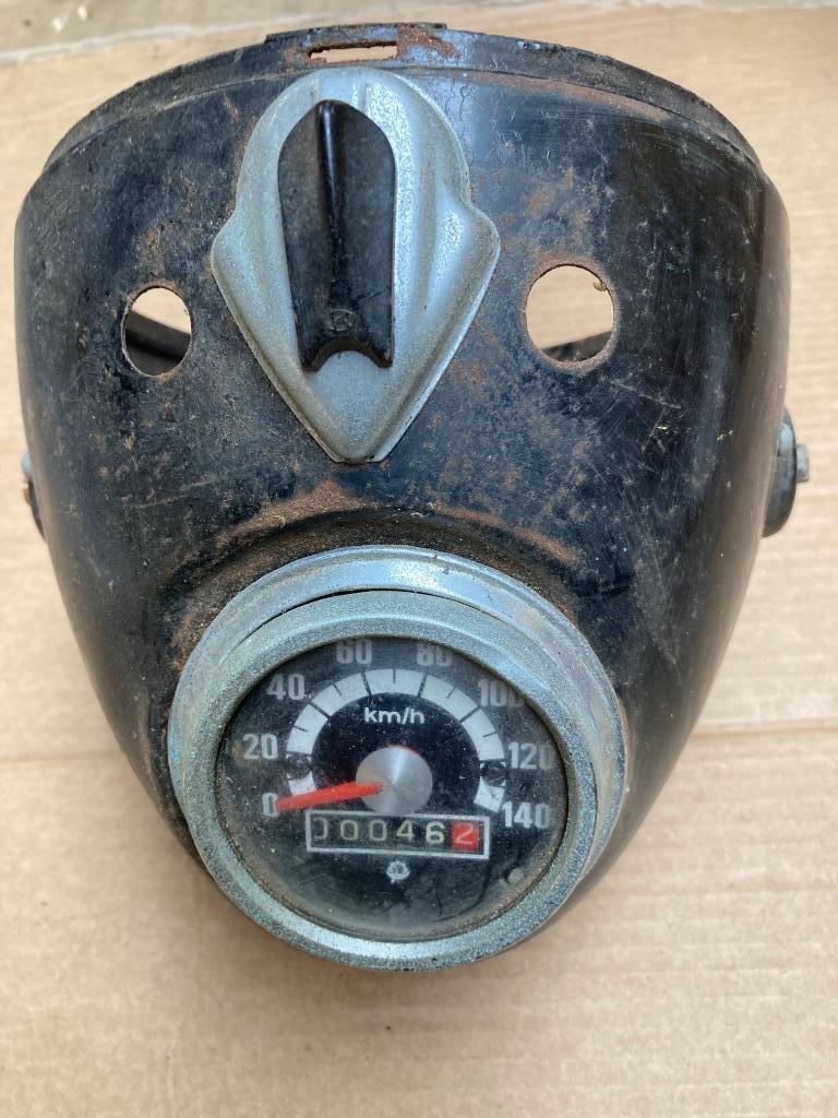 koplamp met KM teller voor oude moto oldtimer, Ophalen of Verzenden