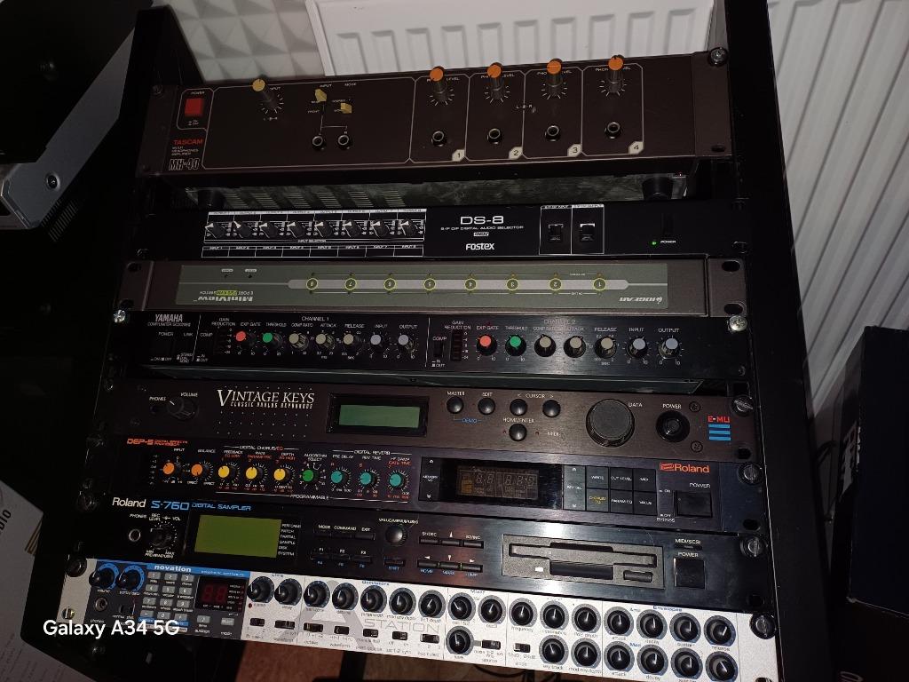 synthesizers en studio, Muziek en Instrumenten, Synthesizers, Ophalen of Verzenden, Gebruikt, Overige aantallen, Novation