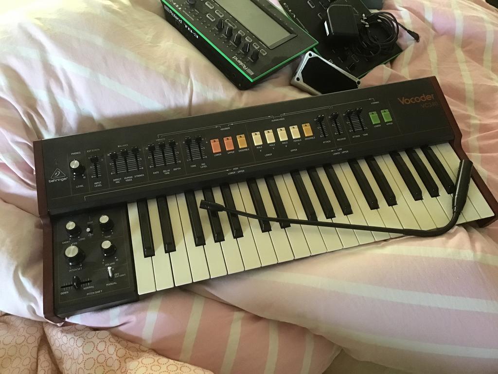Behringer Vocoder VC340, Muziek en Instrumenten, Ophalen, Zo goed als nieuw