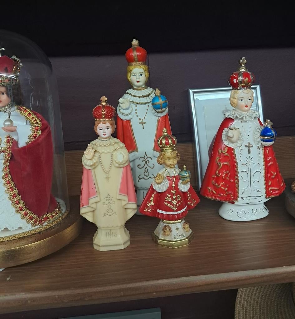 Collectie kindje Jezus van Praag, 10 stuks, Ophalen of Verzenden, Zo goed als nieuw