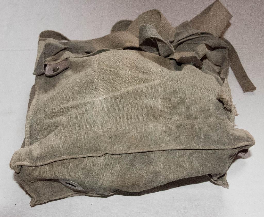 Webtas met gasmasker, Verzamelen, Militaria | Algemeen, Ophalen of Verzenden, Landmacht, Overige typen