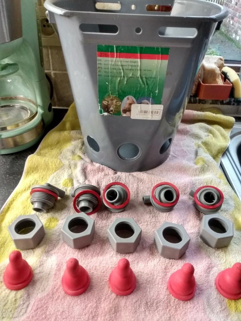 Seau à tétine, Enlèvement, Comme neuf