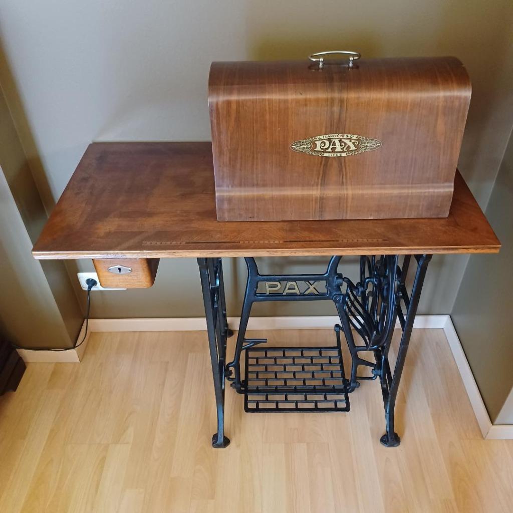 Antieke Naaimachine PAX, Enlèvement