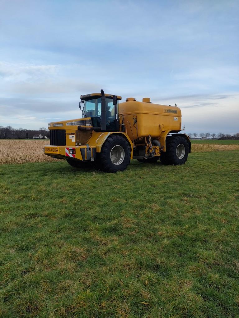 Terra gator mest sprijder, Zakelijke goederen, Ophalen