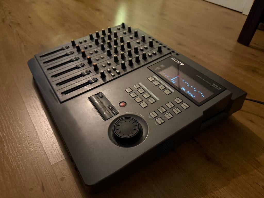 Sony MDM-X4 Multitrack Recorder, Ophalen
