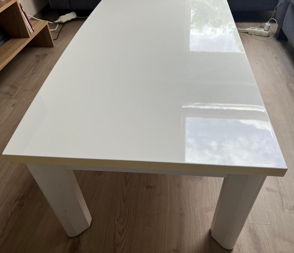 table, Enlèvement ou Envoi