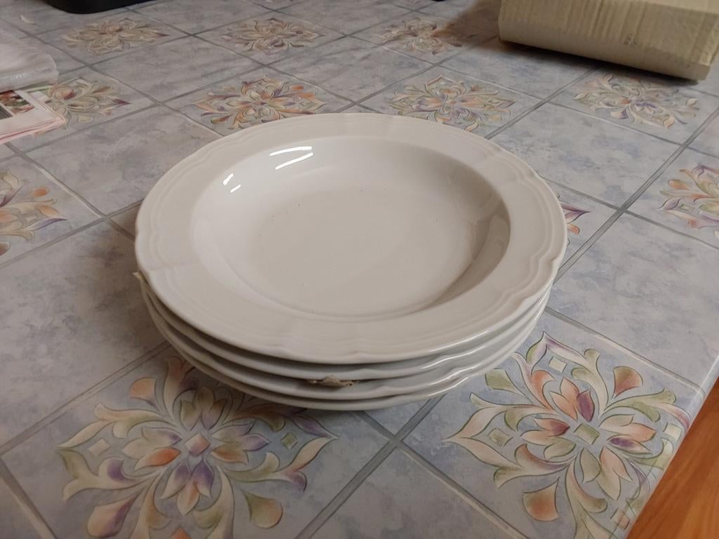 Borden platte en diepe, Ophalen, Bord(en)