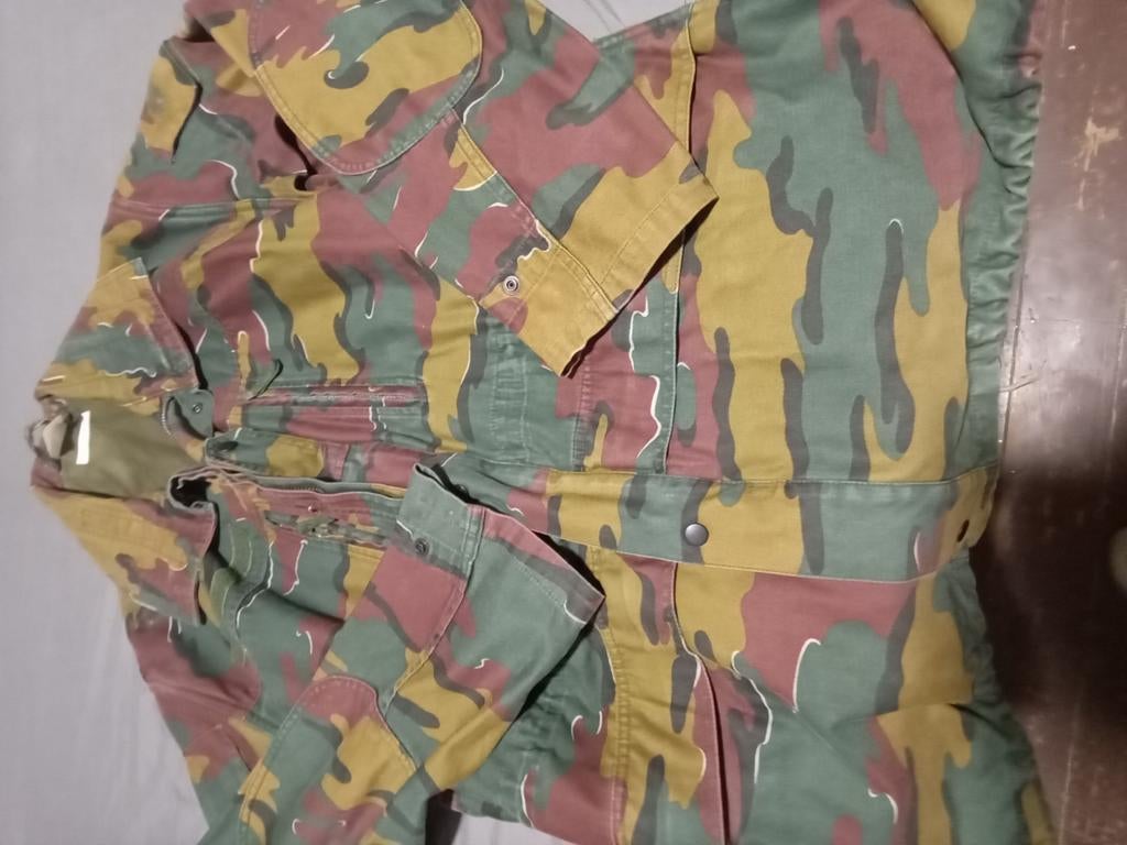 Ensemble veste plus pantalon militaire, Vêtements | Hommes, Enlèvement ou Envoi