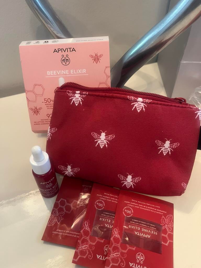 Trousse Apivita avec des soins de la ruche à découvrir, Enlèvement ou Envoi, Comme neuf