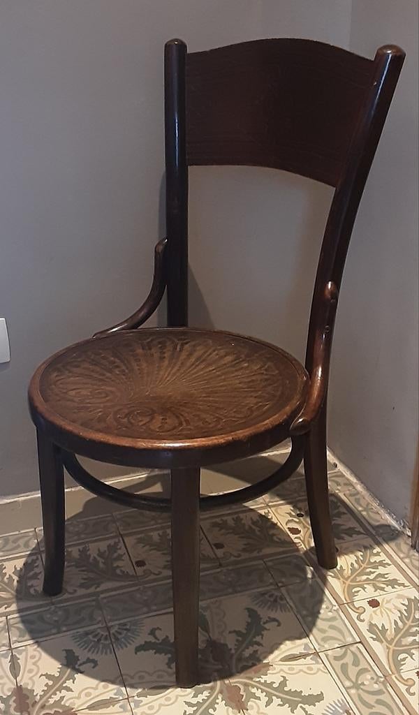 Chaise en bois courbé "Cosmo" Thonet, Enlèvement