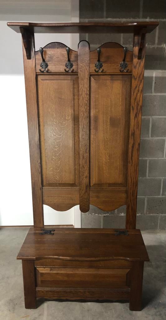 Porte-manteau met opbergbak, Ophalen