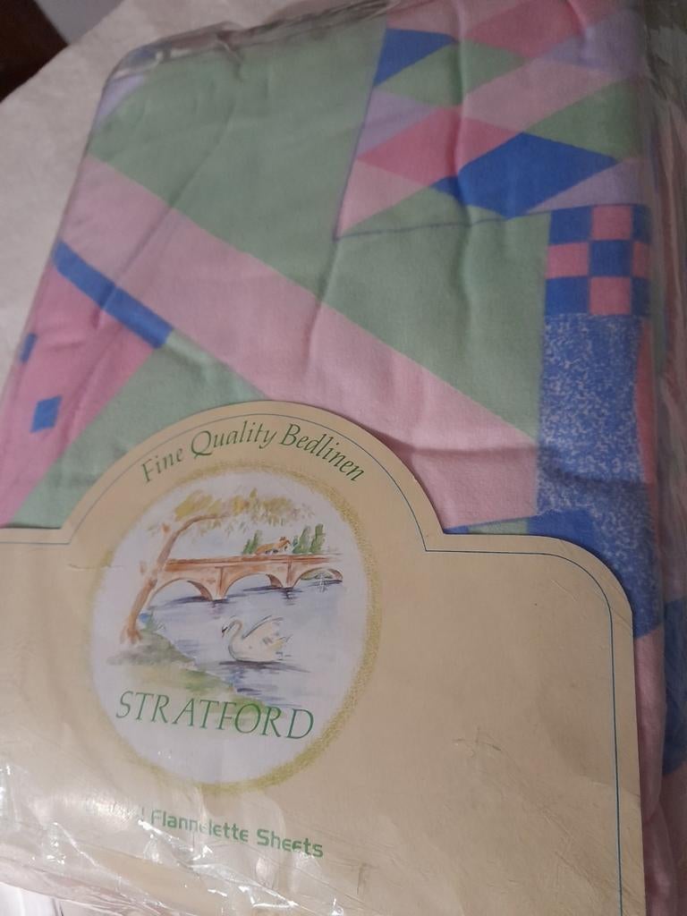 NEUF - Jolie housse de couette tons pastels +2 taies, Maison & Meubles, Chambre à coucher | Linge de lit, Enlèvement ou Envoi