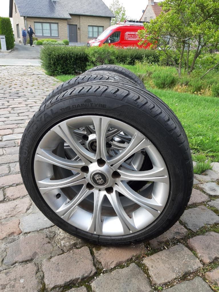 pneus sur jantes, Autos : Pièces & Accessoires, Pneus & Jantes, Pneus hiver, Enlèvement, Utilisé, 225 mm