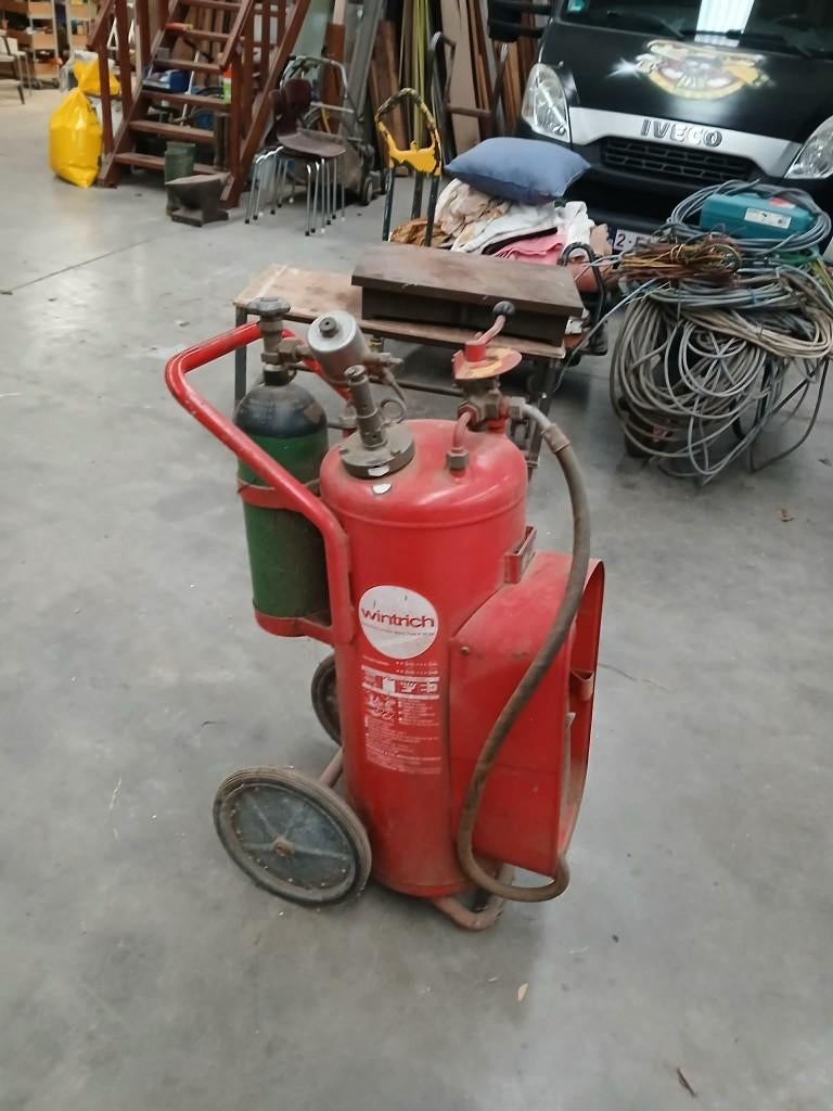 Oude industriële brandblusser op kar  (jaren ’70), Enlèvement ou Envoi