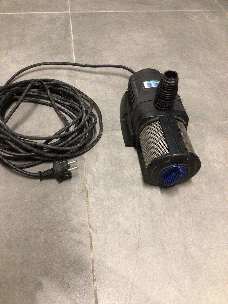 Pompe Oasis NEPTUN 6000 (fontaine), Jardin & Terrasse, Enlèvement, Utilisé