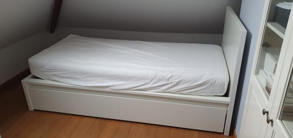 lit une personne  MALM IKEA  90x200 + possibilité matelas, Enlèvement, Une personne