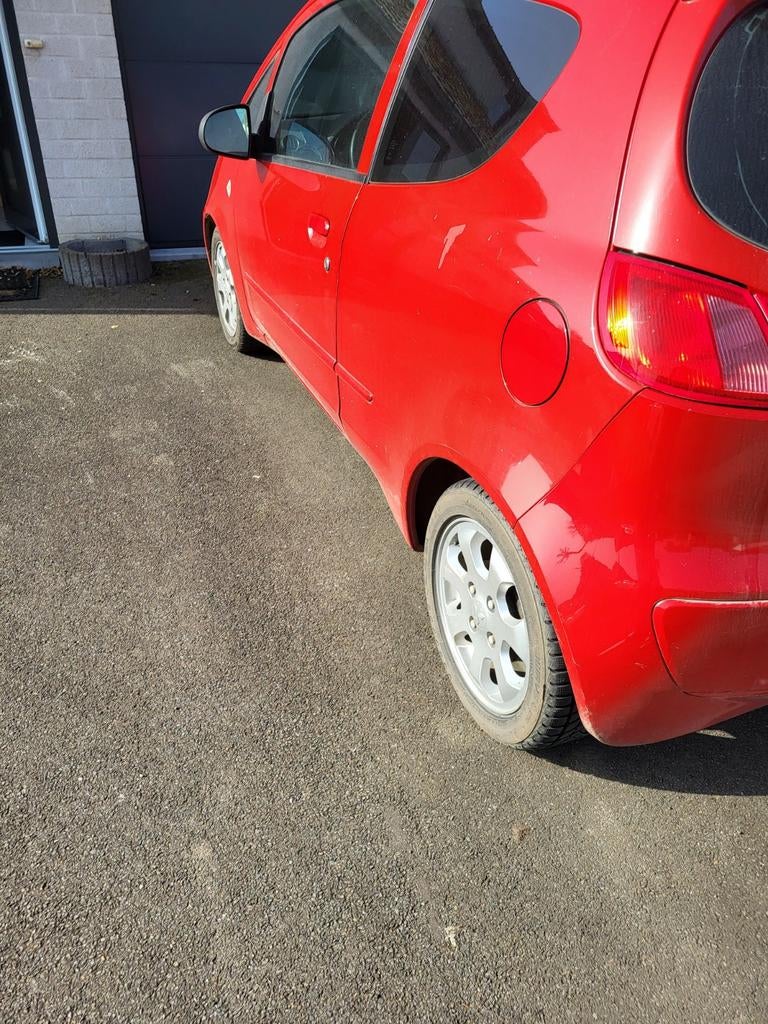 Colt cz3 1.1 3p 2005 pour marchand où export, Autos, Mitsubishi, Rouge, Achat, Boîte manuelle, Colt