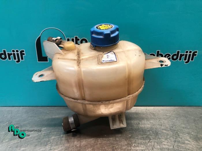 Réservoir d'expansion d'un Citroen Nemo (Nemo 08-), -, 3 mois de garantie, Utilisé, -