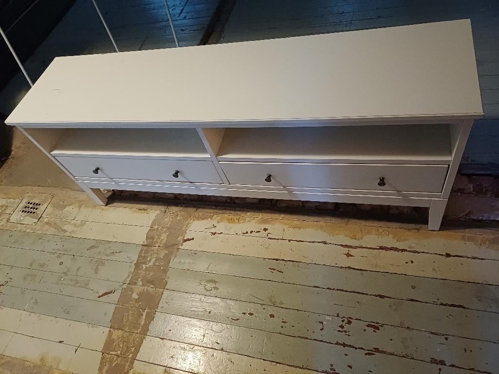 hemnes ikea meuble tv, Enlèvement, Utilisé