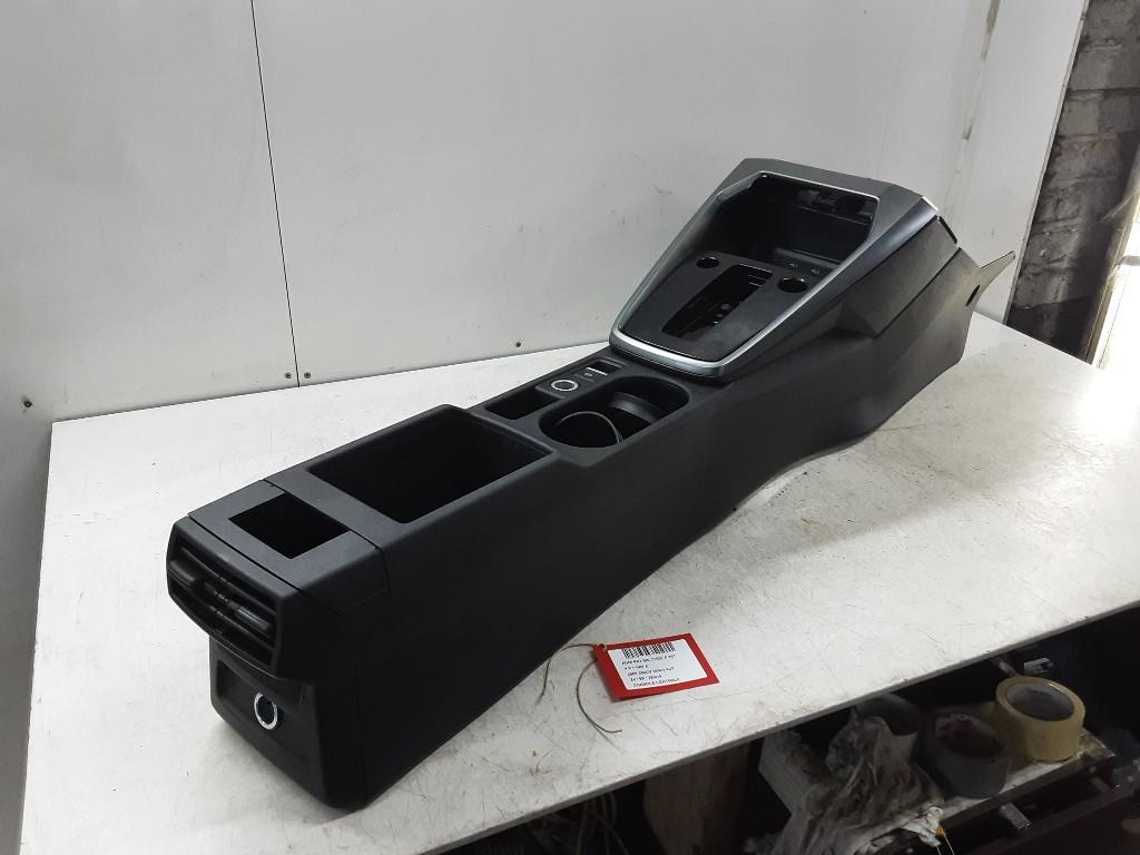 MIDDENCONSOLE Audi RS 3 Sportback (8YA) (01-2021/-), Gebruikt, Mevr. I. Hauben, Audi, Rue de l'Espoir 34 34
4030  GRIVEGNÉE, BE