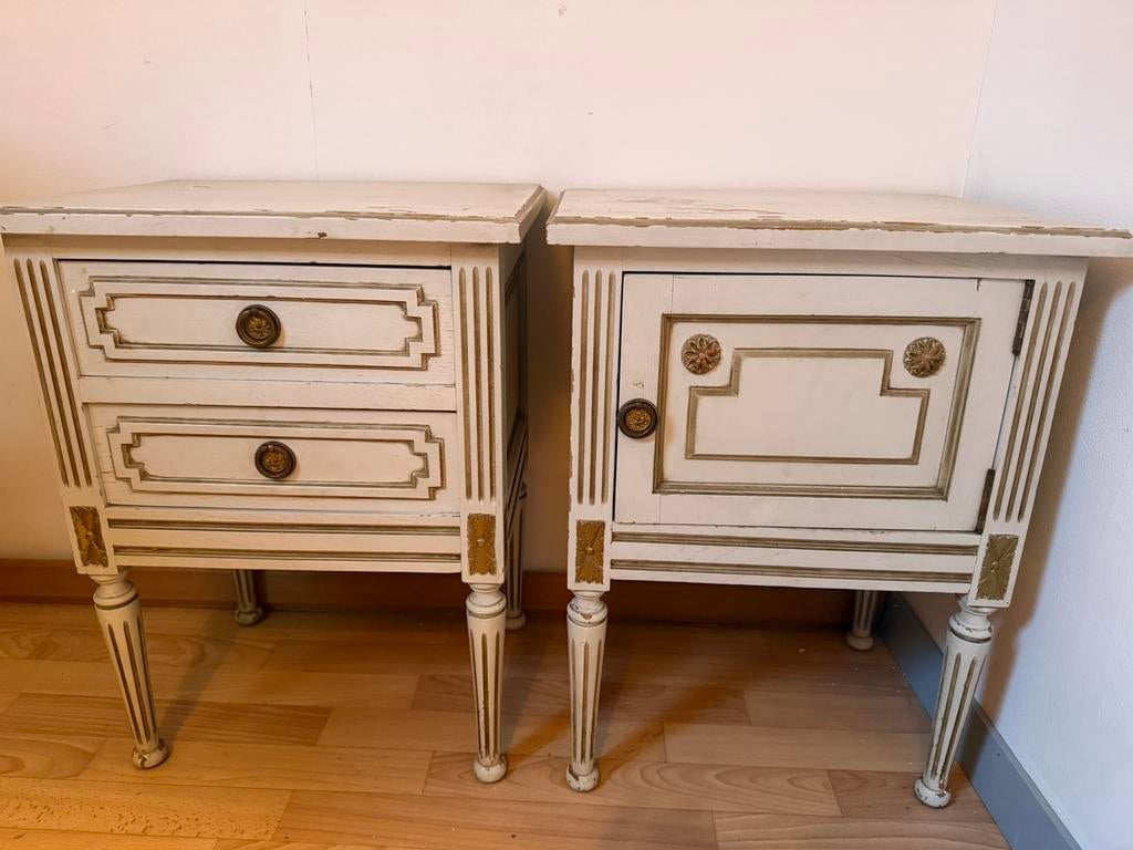 Prachtig paar nachtkastjes in barokstijl of Louis XV-stijl, Ophalen, Zo goed als nieuw