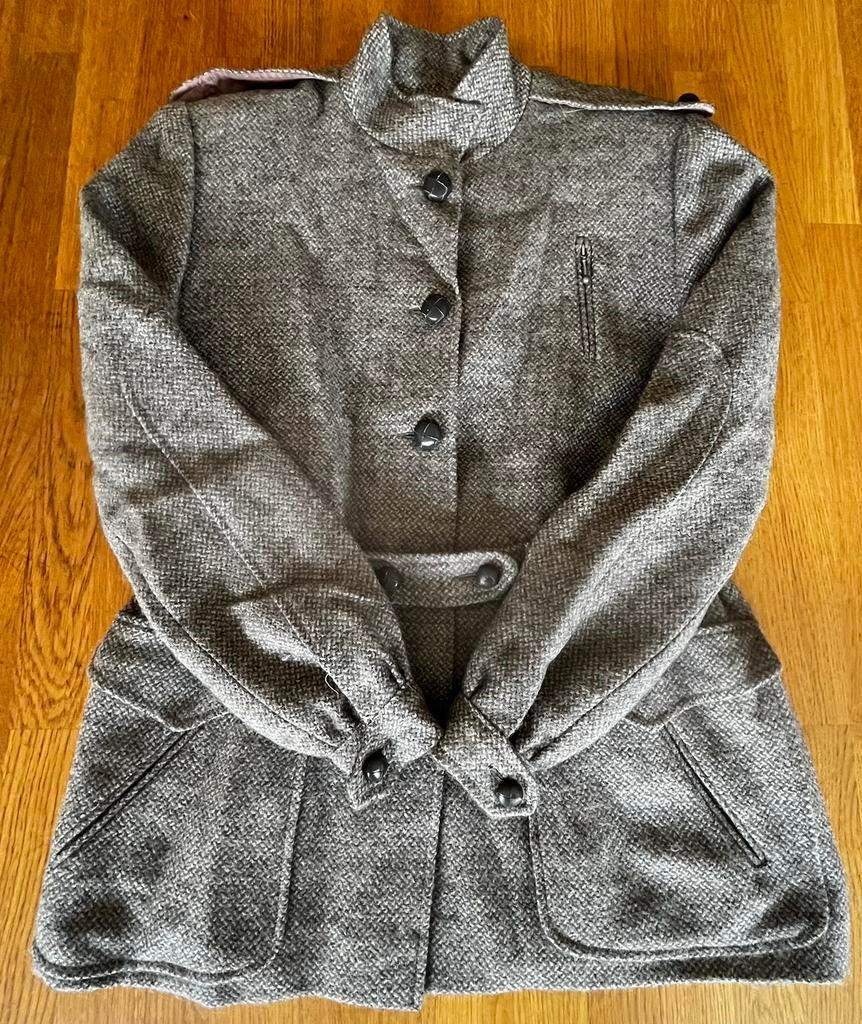 Sacha Paris vintage jas van grijze wol met riem — 38, Maat 38/40 (M), Ophalen of Verzenden, Grijs, Gedragen