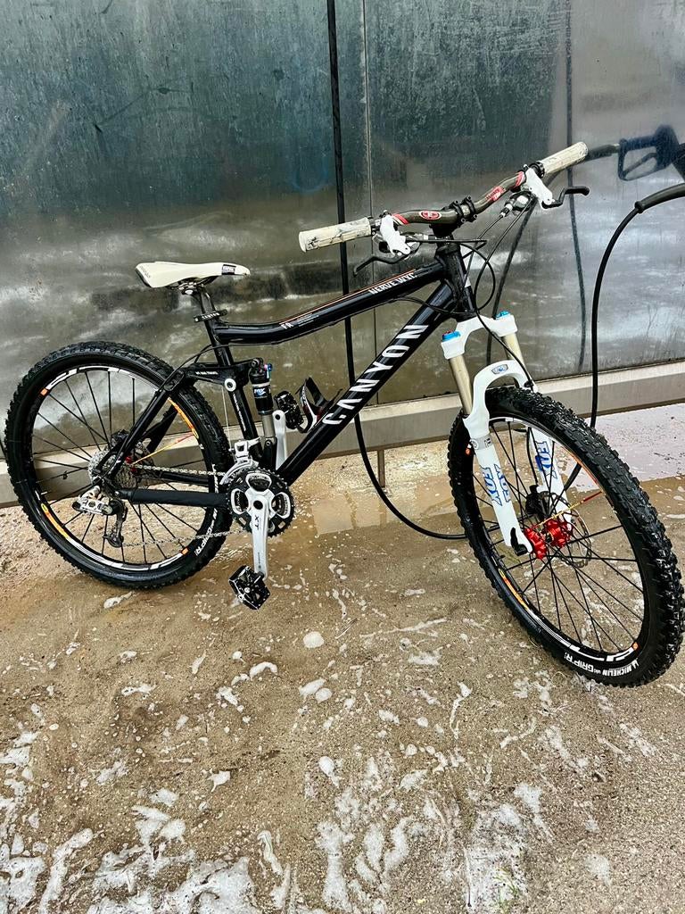Vtt canyon nerve am, Fietsen en Brommers, Fietsen | Crossfietsen en BMX, Ophalen, 24 inch of meer, Stuur 360° draaibaar, Aluminium