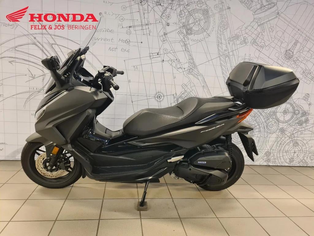 Honda NSS 125 Forza (bj 2024) - foto 2