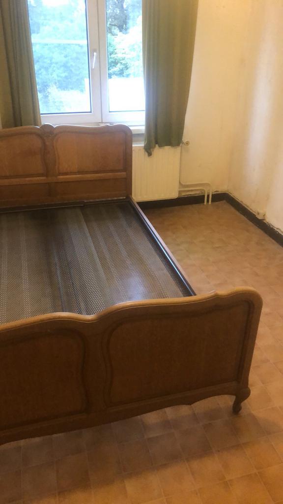 Gratis: Antieken houten bed met frame, Antiek en Kunst, Ophalen