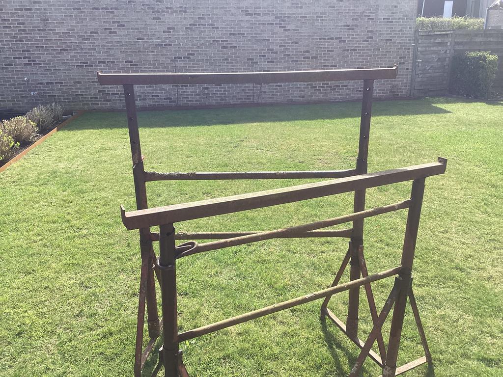 2 bouwsteigers, Bricolage & Construction, Échafaudages, Enlèvement, Utilisé, Échafaudage de façade, Moins de 2 mètres