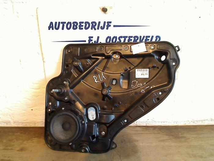 Ruitmechaniek 4Deurs rechts-achter van een Volkswagen Golf, Gebruikt, -, Volkswagen, -