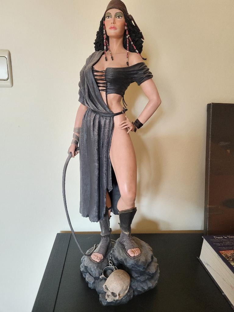 Kriss de Valnor 1/4 Scale Statue – Thorgal – ATTAKUS, Livres, Enlèvement, Neuf