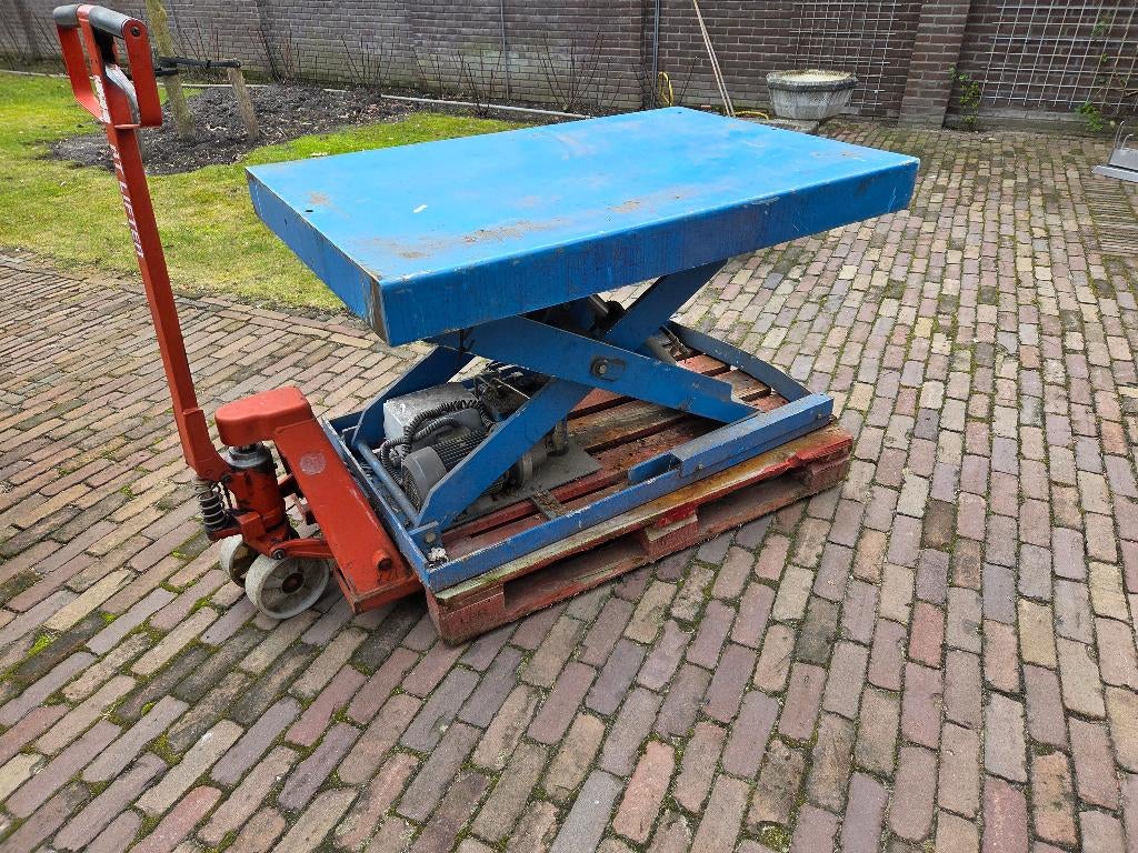 Zware schaartafel Blad afmeting Lang 1.25 m Breed 85 cm, Ophalen