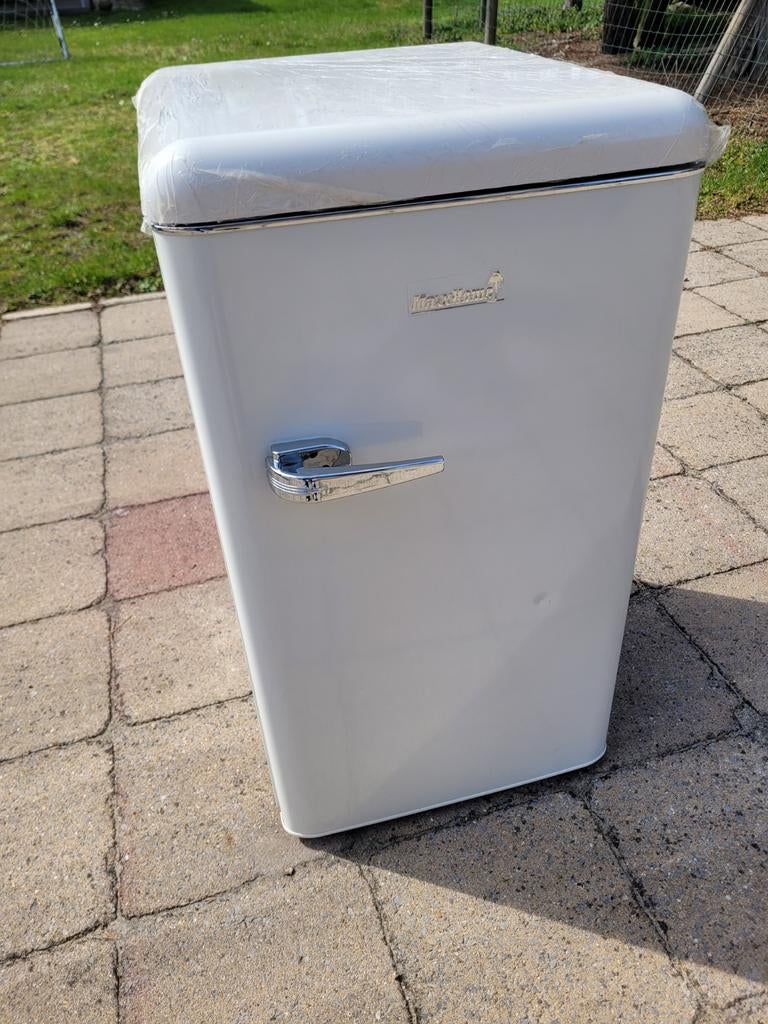 Retro koelkast tafelmodel ongebruikt, Ophalen