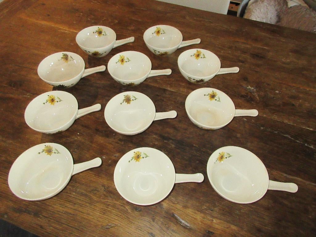 11 Kommetjes met steel servies Boch Belgium Margriet vintage, Ophalen