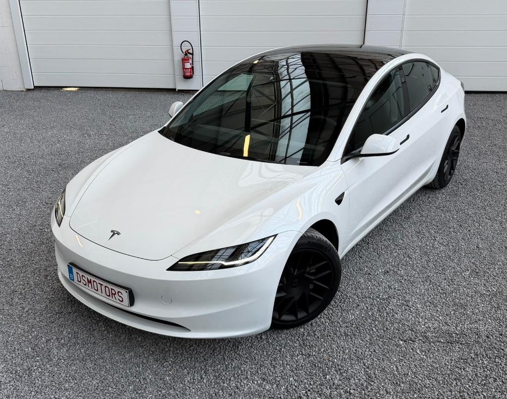 Tesla Model 3 RWD | Nieuwe banden | Matzwarte wielcovers, Automaat, 4 deurs, 208 kW, https://public.car-pass.be/vhr/58f3e6d3-93d3-4110-9647-a7ae2020dcb2