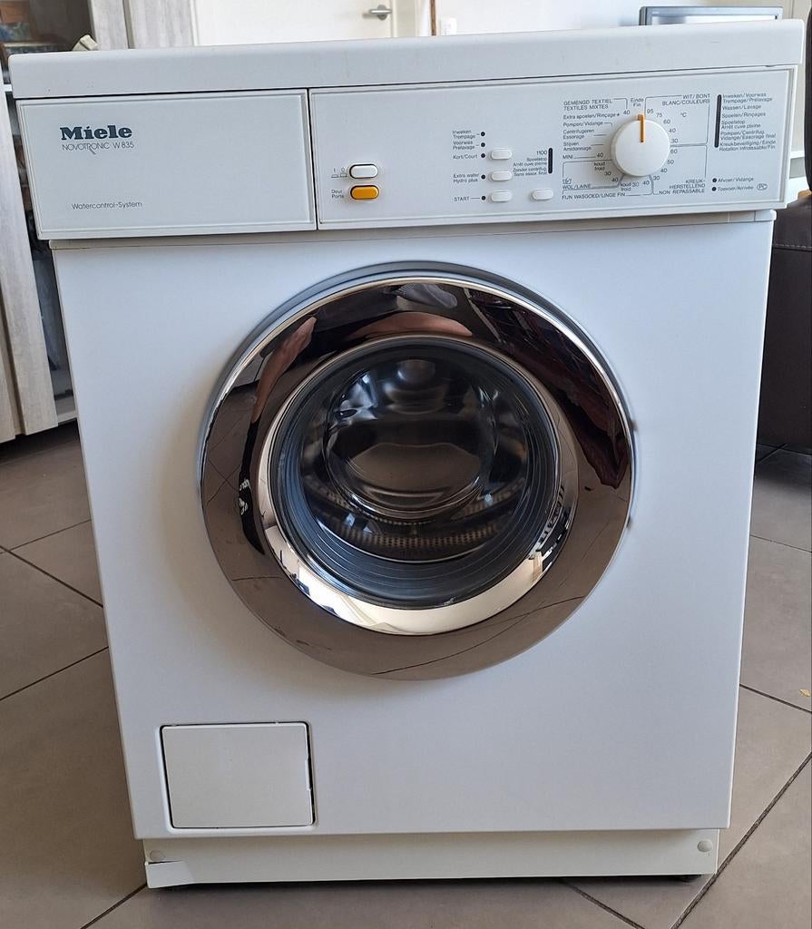 Novotronic W835 de Miele, Enlèvement, Chargeur frontal