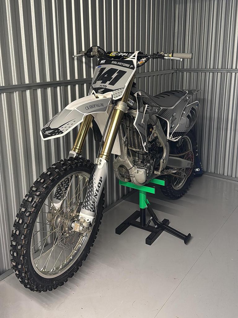 Honda CRF250 R – 2017 | Topstaat & Volledig Onderhouden, Fietsen en Brommers, Ophalen, Zo goed als nieuw, 5 versnellingen, 250 cc